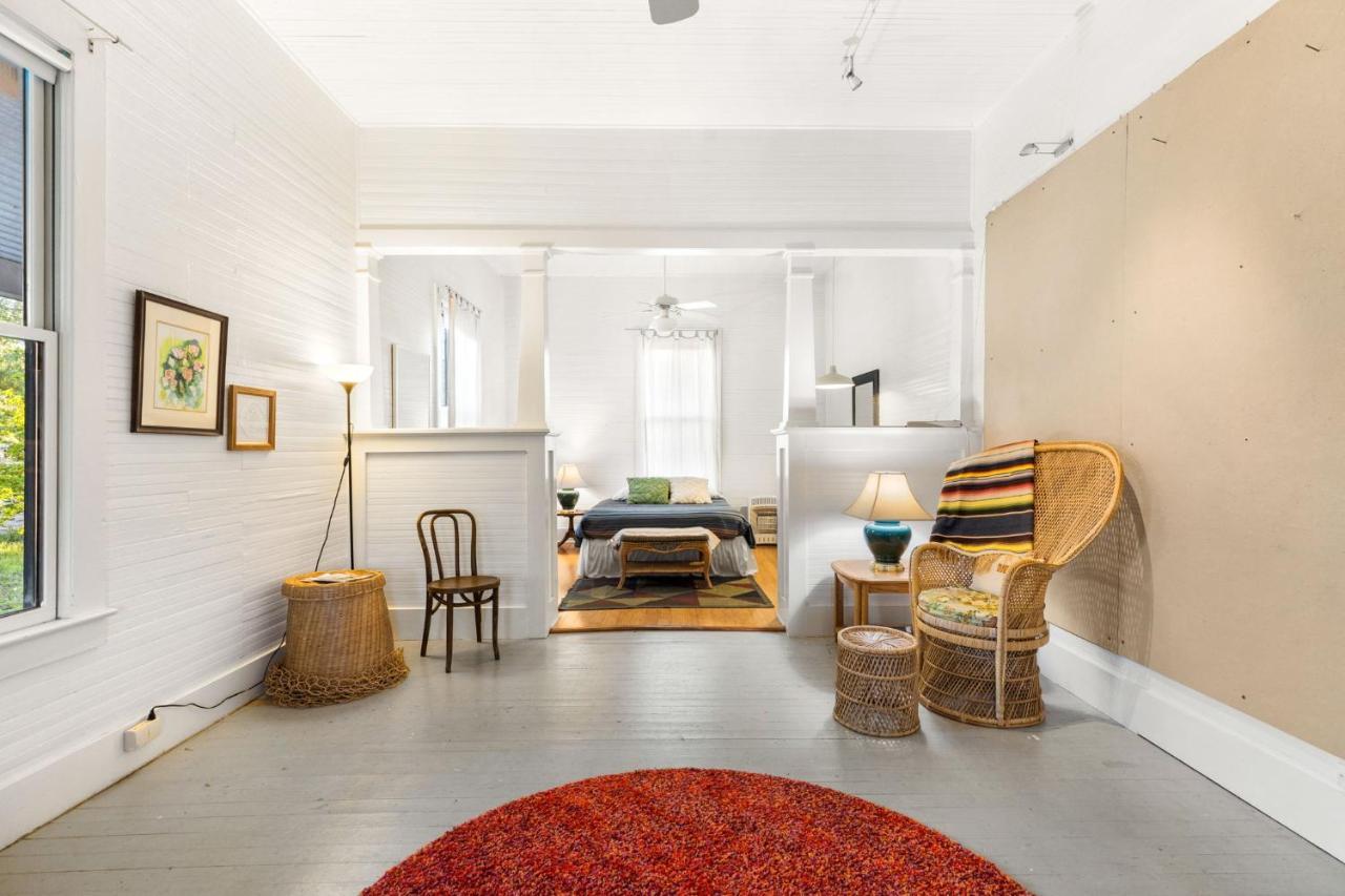 Medina River Historic Cottage Castroville 外观 照片