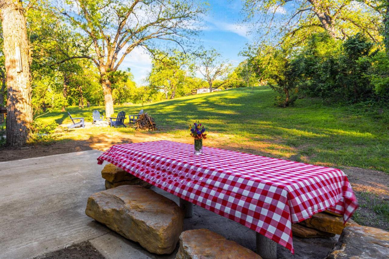 Medina River Historic Cottage Castroville 外观 照片